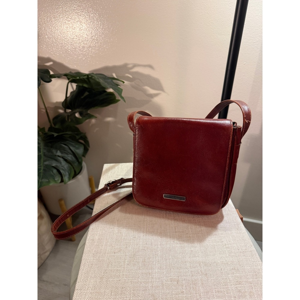 Vintage Cognac Brown Leather Crossbody Bag Striped Lining Minimalist Flap Purse - Picture 10 of 11